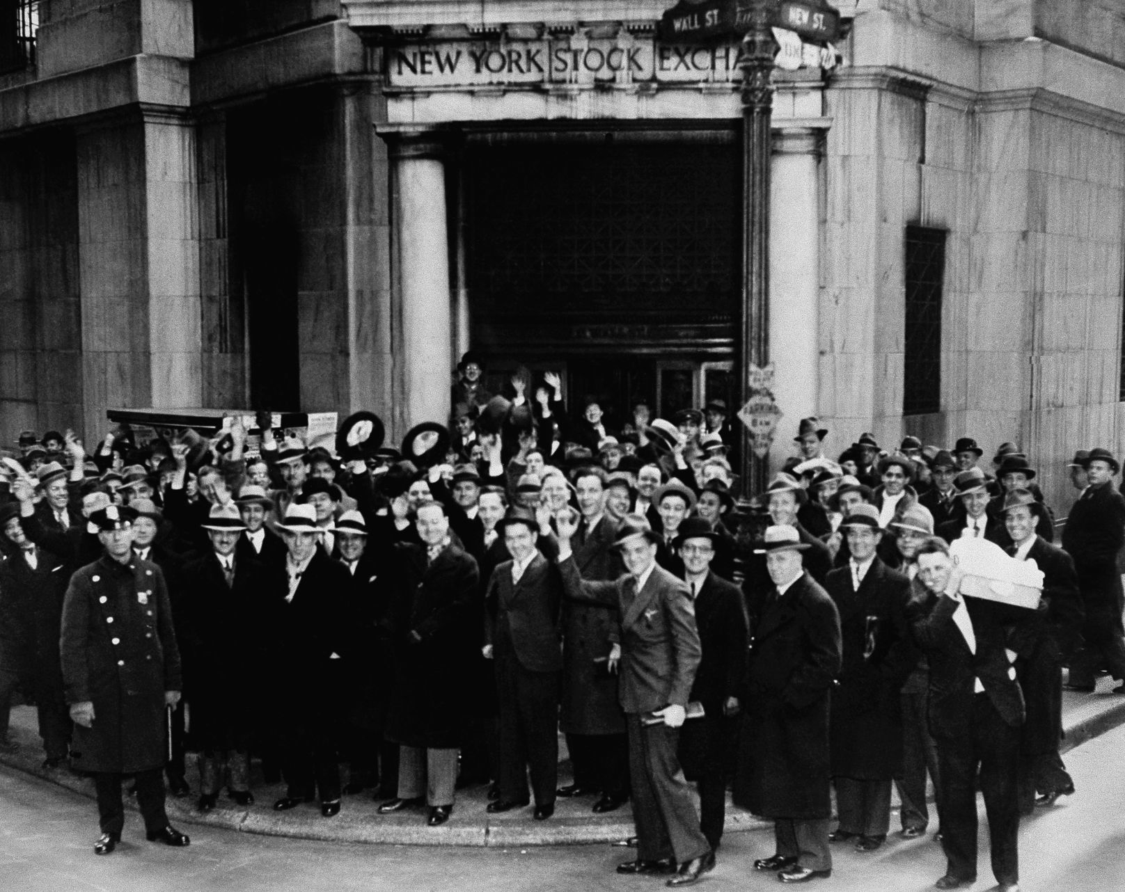 1935: Gold Clause